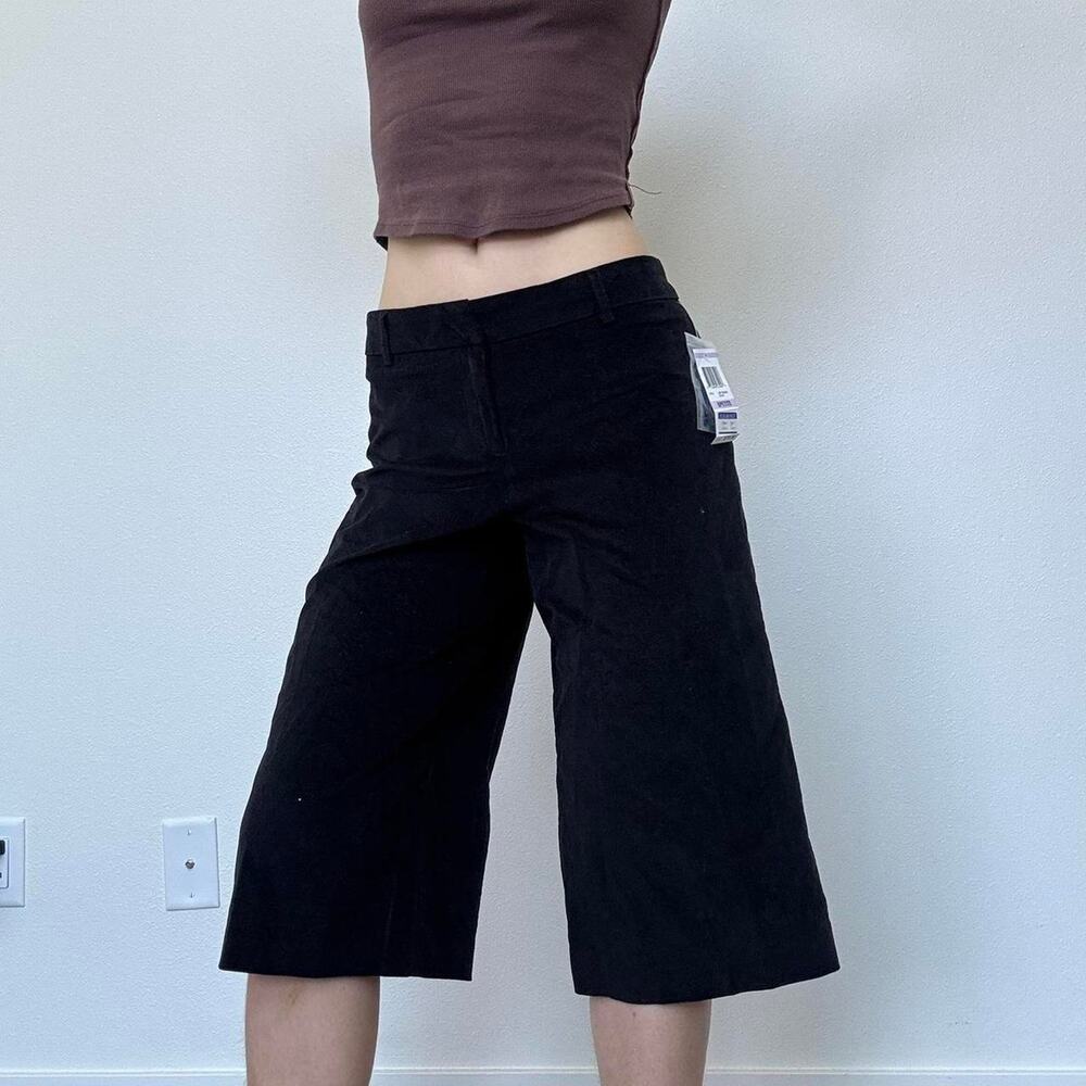 Inc black cropped low rise capris
